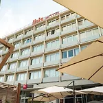 阿勒斯中心宜必思酒店 3* 阿莱斯