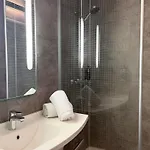 Ibis Centre فندق ليْ