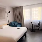 Ibis Centre ホテル 3*