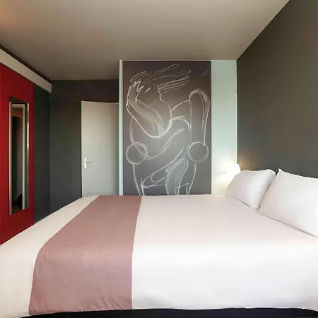 Ibis Centre Hotel