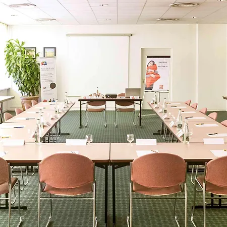 Ibis Centre 3*