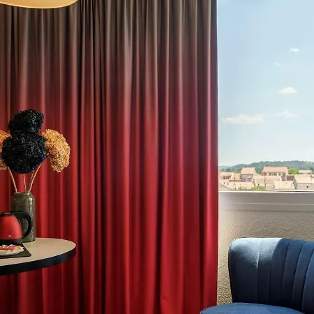 Ibis Centre 3*