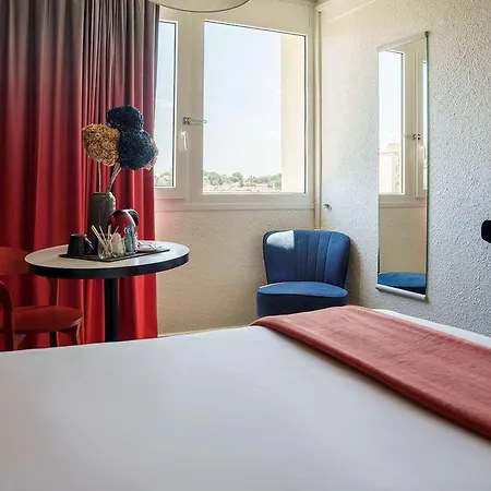 Hotel Ibis Centre 3*