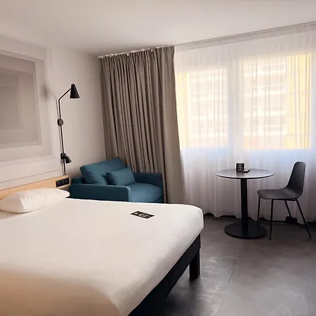 Hotel Ibis Centre 3*