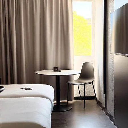 Ibis Centre 3*