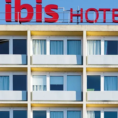 Ibis Centre アレス
