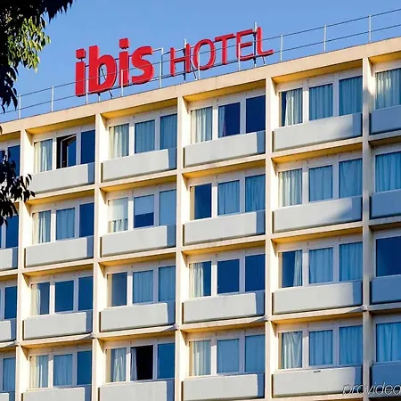 Ibis Centre Отель Алес
