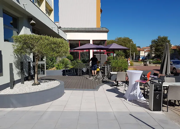 Hotel Ibis Centre 3*