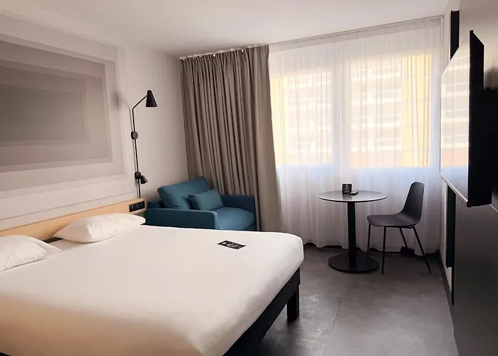 Hotel Ibis Centre 3*
