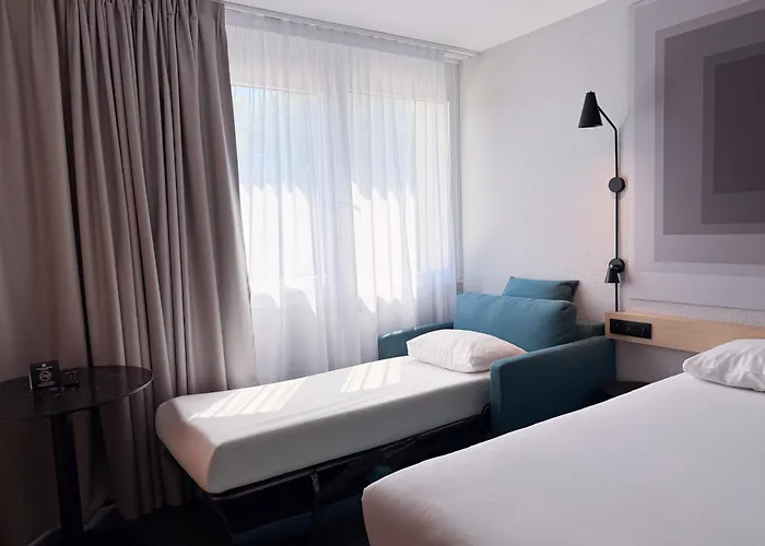 Ibis Centre 3*